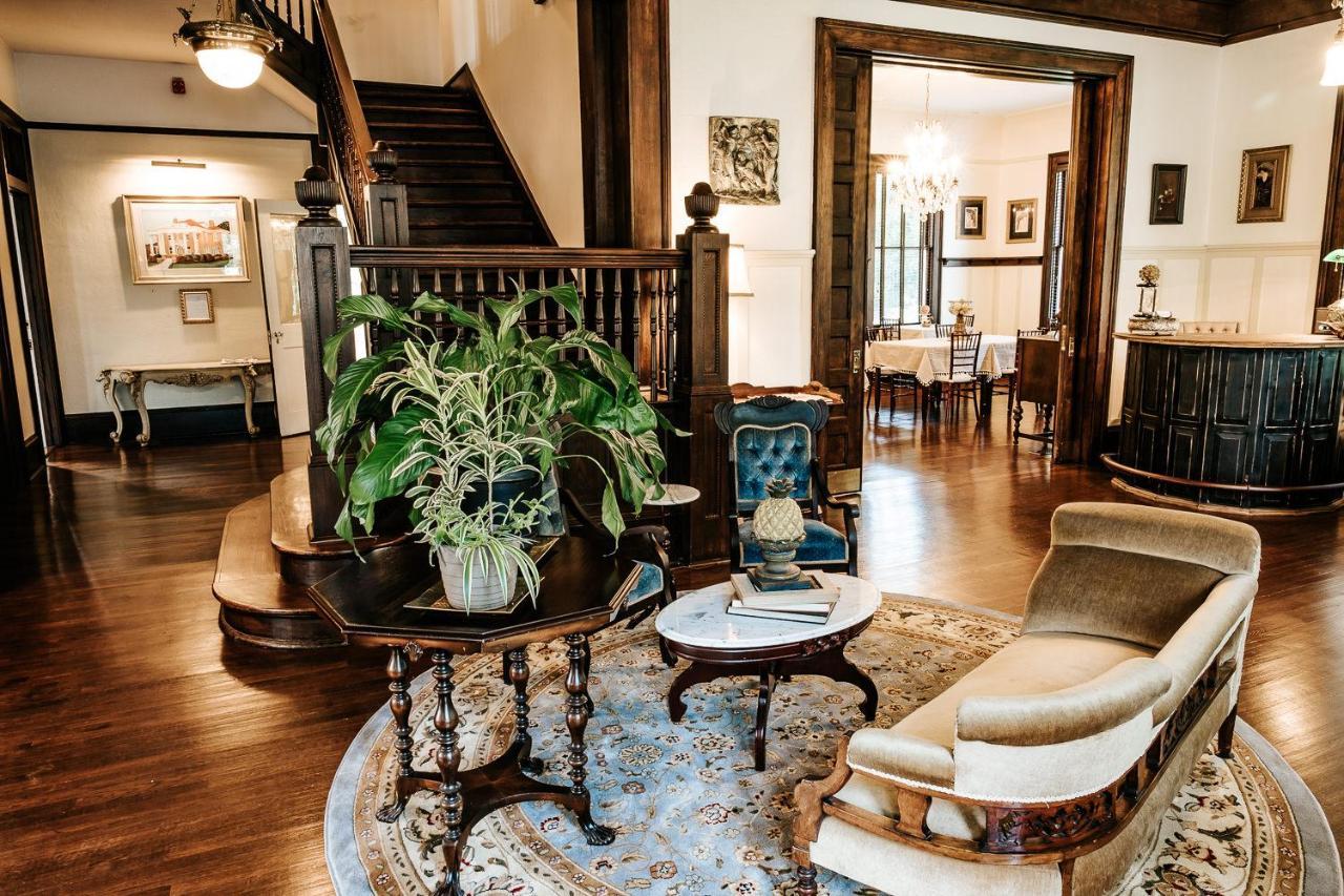 Heritage House - Boutique Adults-only Bed & Breakfast